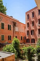 A World Aparts - 504 Corso