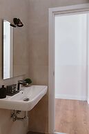 A World Aparts - 504 Corso