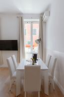 A World Aparts - 504 Corso