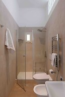 A World Aparts - 504 Corso