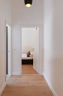 A World Aparts - 504 Corso