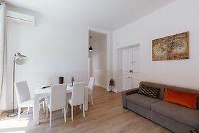 A World Aparts - 504 Corso