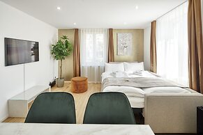 EH Apartments Saturn