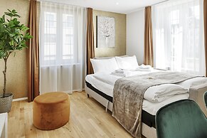 EH Apartments Saturn