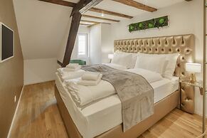 EH Apartments Saturn