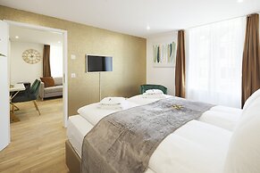 EH Apartments Saturn