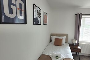 House of 4 Chimneys by Your Lettings UK