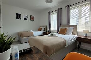 House of 4 Chimneys by Your Lettings UK