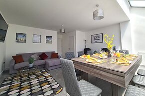 House of 4 Chimneys by Your Lettings UK