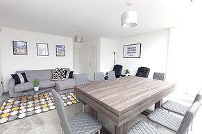 House of 4 Chimneys by Your Lettings UK