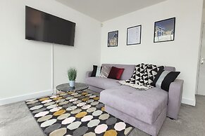 House of 4 Chimneys by Your Lettings UK