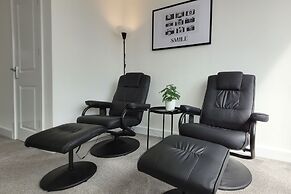 House of 4 Chimneys by Your Lettings UK