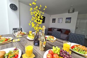 House of 4 Chimneys by Your Lettings UK