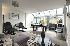 House of 4 Chimneys by Your Lettings UK