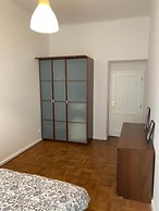 Large 3 Bedroom Family Apartment With Balcony