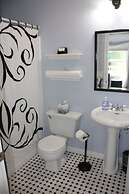 Pelican Cove Inn
