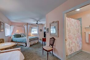 Pelican Cove Inn