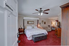 Pelican Cove Inn