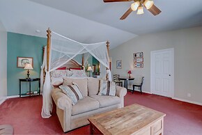 Pelican Cove Inn