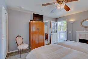 Pelican Cove Inn