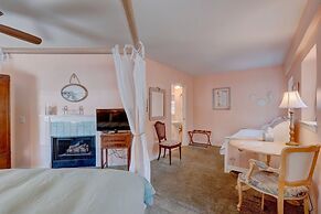 Pelican Cove Inn