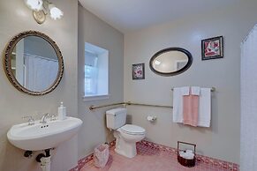 Pelican Cove Inn