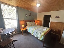 Historic Hotel Bayview