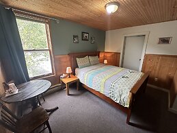 Historic Hotel Bayview