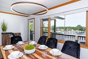 Stone Ledge Lake Getaway