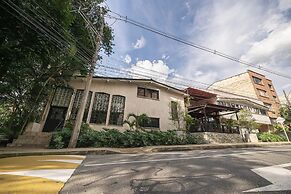 HOLT - Astorga Gardens - The Egyptian