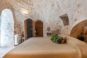 Tenuta Diciassetteconi Trulli With Pool