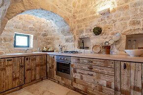 Tenuta Diciassetteconi Trulli With Pool