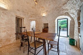 Tenuta Diciassetteconi Trulli With Pool