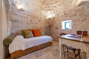 Tenuta Diciassetteconi Trulli With Pool