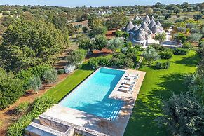Tenuta Diciassetteconi Trulli With Pool