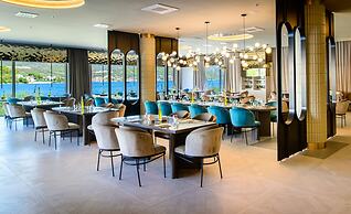 Marinus Beach Hotel