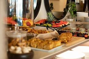 Marinus Beach Hotel