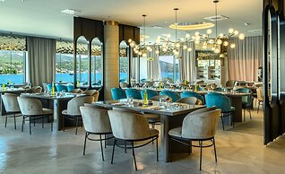 Marinus Beach Hotel