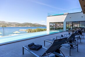 Marinus Beach Hotel
