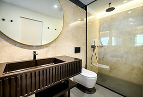 Marinus Beach Hotel