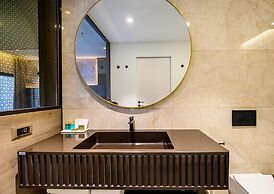 Marinus Beach Hotel