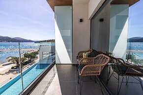 Marinus Beach Hotel
