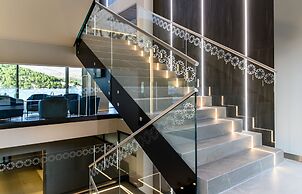 Marinus Beach Hotel