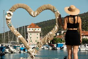Marinus Beach Hotel