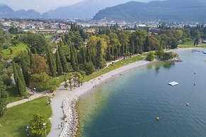 Residenza Rocca Del Lago 4