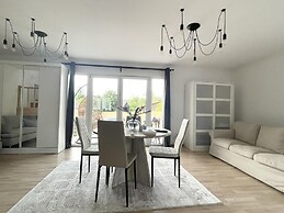 Impeccable 2-bed House in Albești