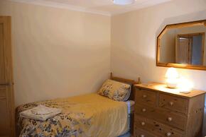 Lovely 3 Bedroom Bungalow Located in Drummore