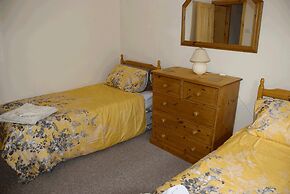 Lovely 3 Bedroom Bungalow Located in Drummore