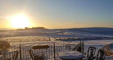 Peak District Cottage set in 5 Acres Near Buxton