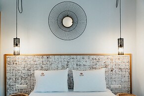 Funtuki Seaside Apartments